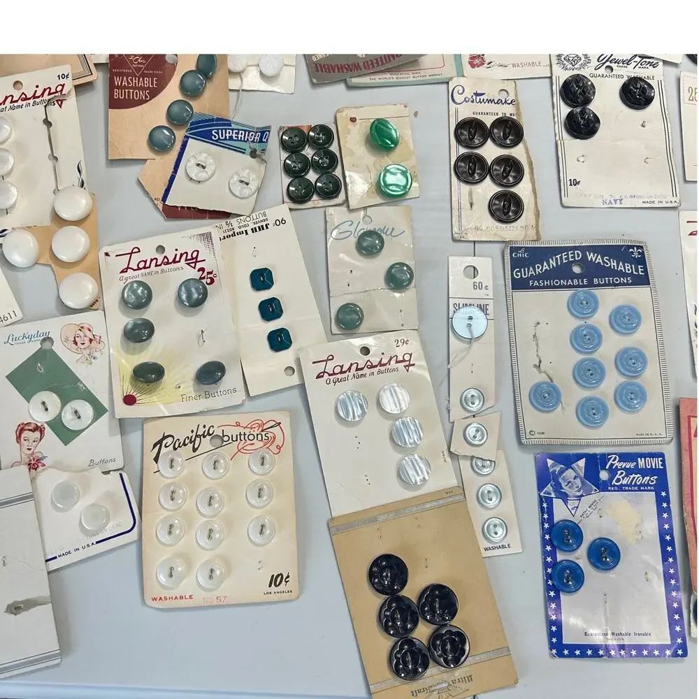 Vintage and Antique‎ Plastic Button Lot